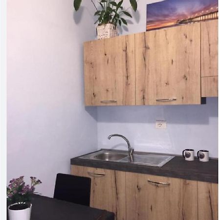 Apartamento Mono Dd Checkin A Richiesta Parma Exterior foto
